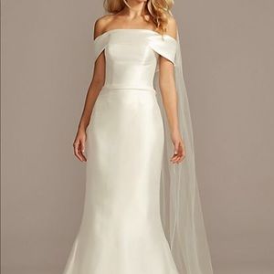 Beautiful, minimalist, simple and elegant dress.